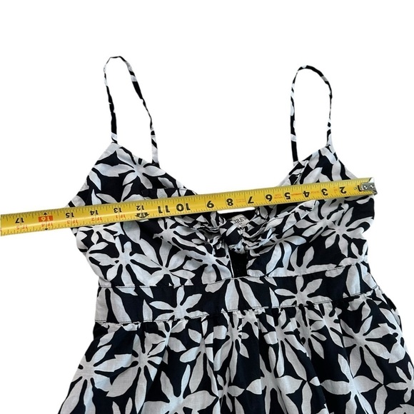 J.Crew Tie Front Cutout Smocked Back Dress Size 4 - Picture 14 of 17